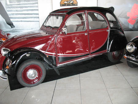 deposito ed esposizione auto d'epoca vicino Milano Como Varese Novara (22)