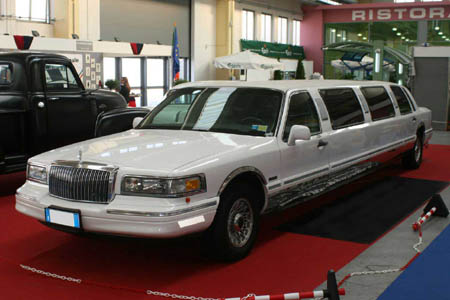 limousine_lincoln_anno_1985